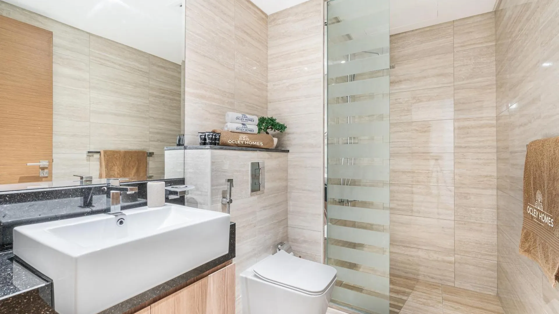Апартаменты Excellent Home With Canal Views By Missoni Дубай